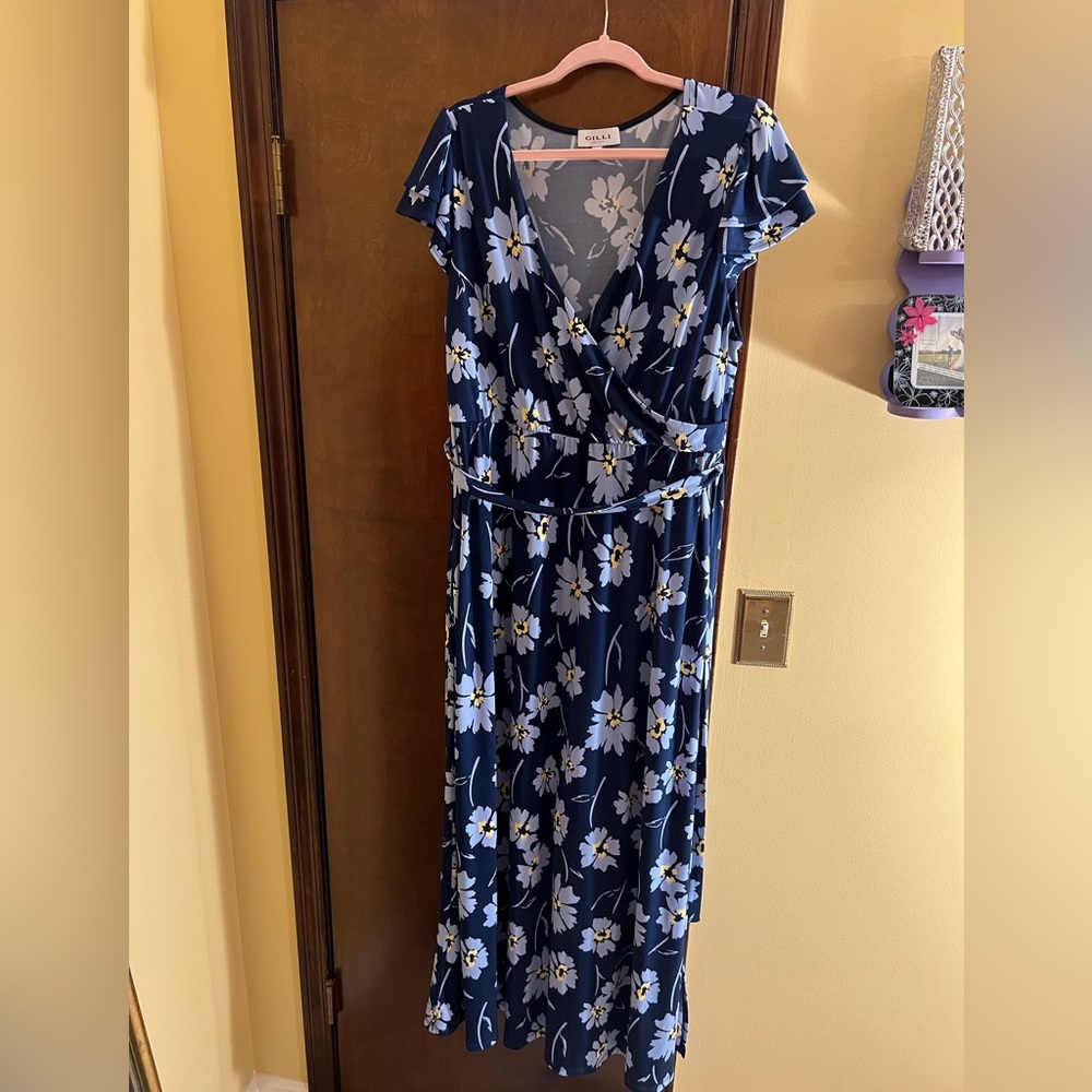 Gilli maxi dress, size 1X, blue and yellow floral pattern